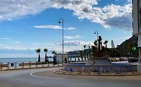 Fantástico Estudio en 1a Línea de Playa con Piscina